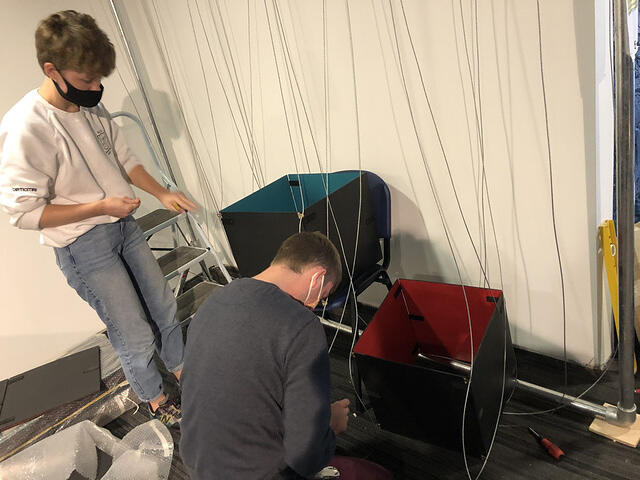 3F3BFDE2-624A-40CA-B1C0-957A21BF911D 1 105 c